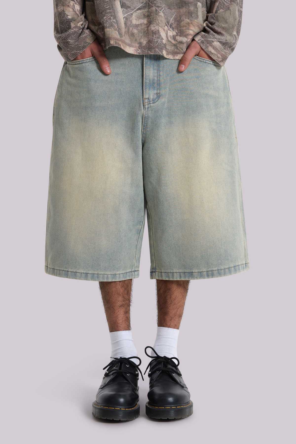 JADED LONDON Light Wash Jumbo Jorts