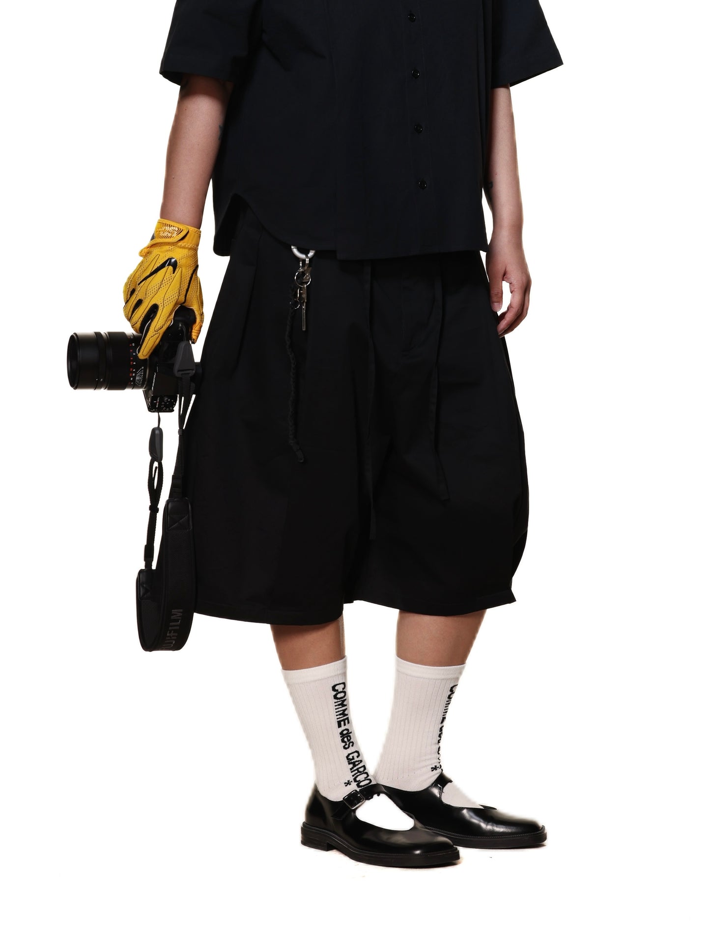 6cRAyon BLACK DOUBLE SHORTS