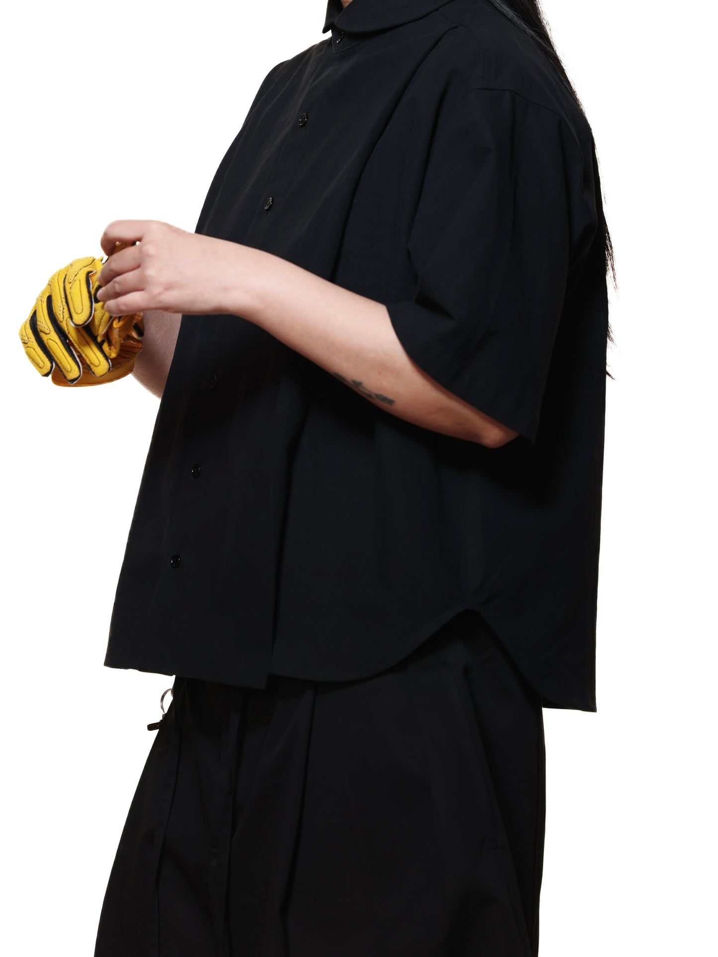 6cRAyon PLEATED BLACK OXFORD SHIRT