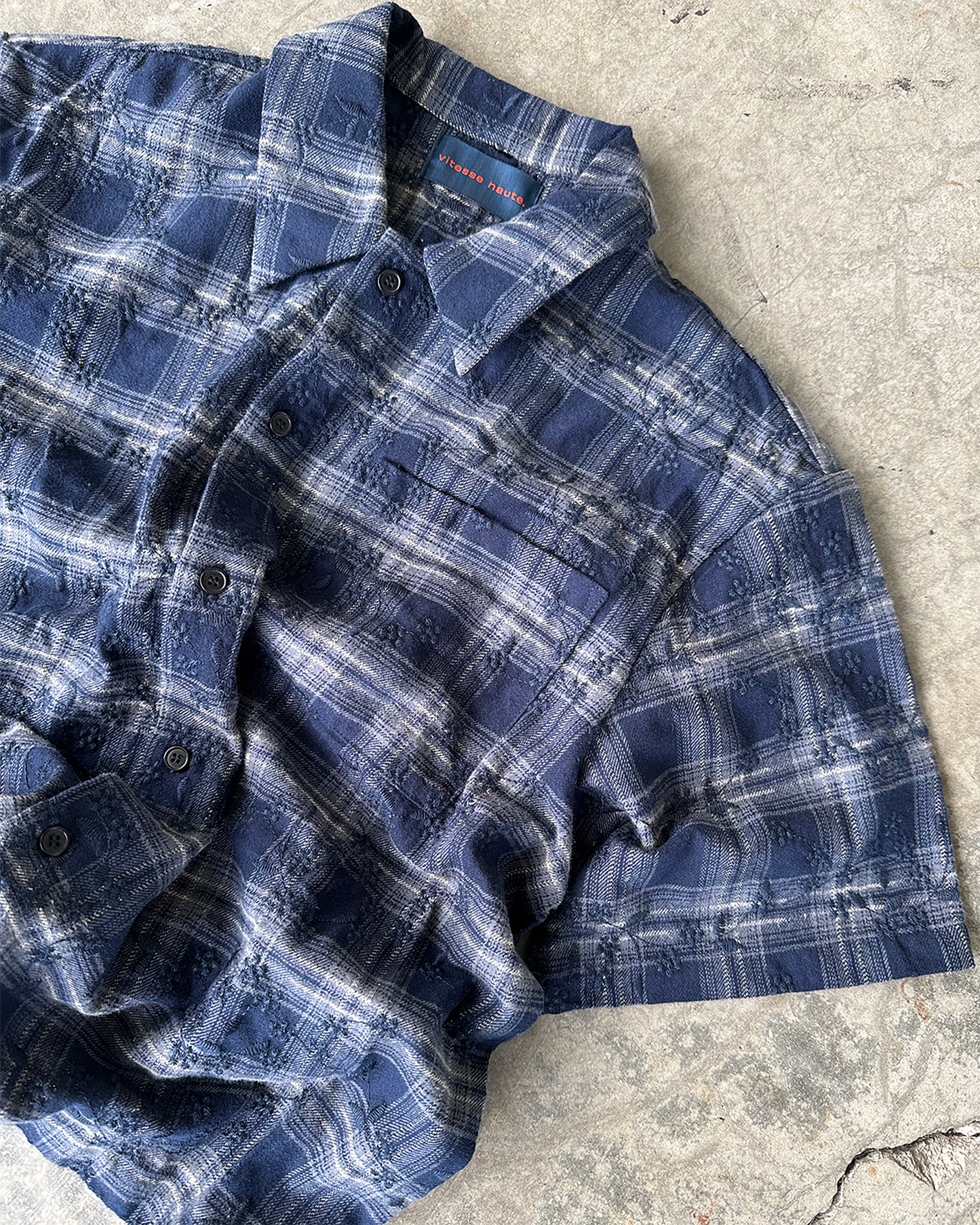 VITESSEHAUTE Embroidered Short Shirt