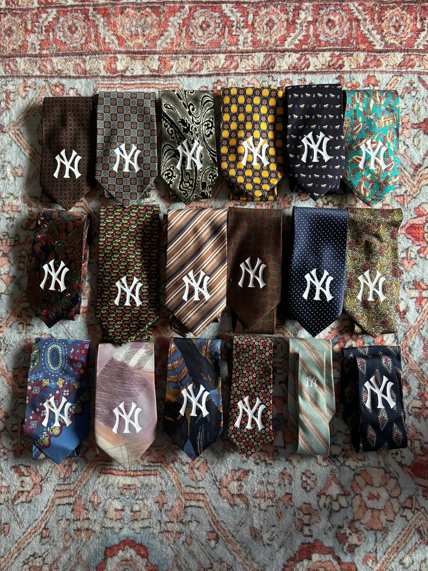 AVANTGRADE RESEARCH REMAKE TIE