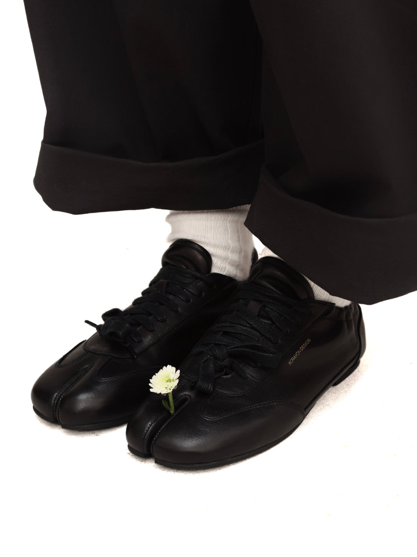 6cRAyon Thin-Sole TABI Sneakers